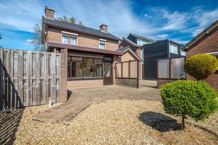 Foto 24 van Schoolstraat 8