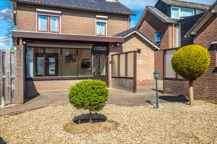 Foto 25 van Schoolstraat 8