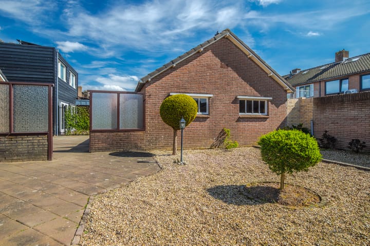 Foto 28 van Schoolstraat 8