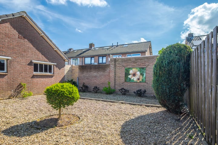 Foto 30 van Schoolstraat 8