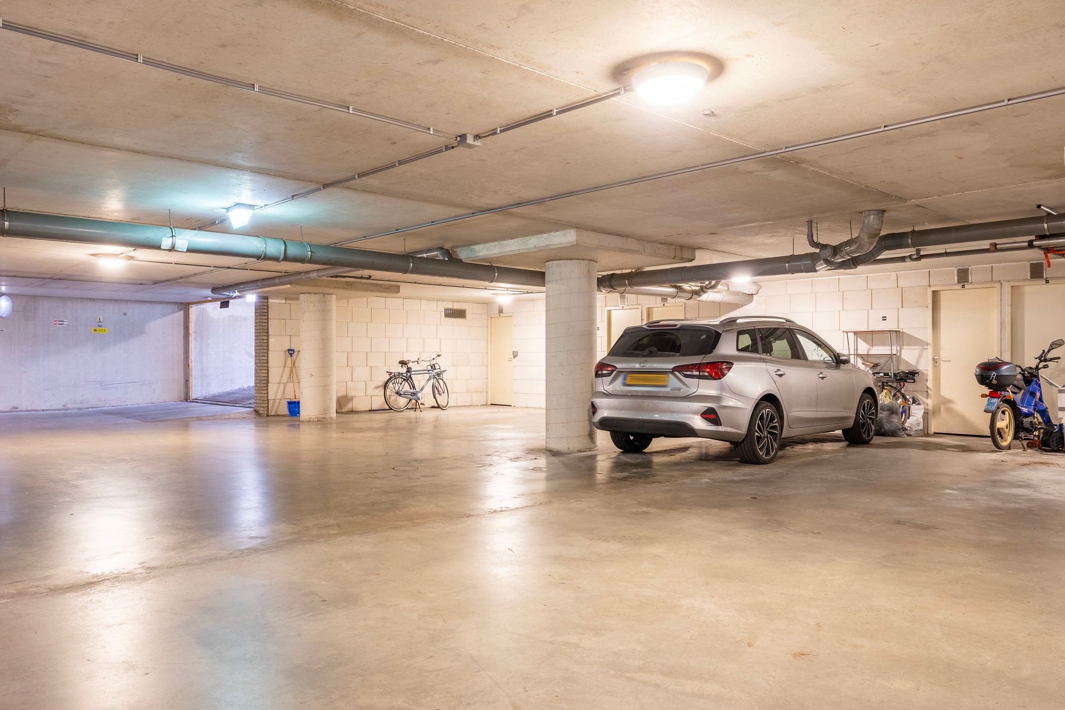 Foto 24 van Telefoonweg 62-11