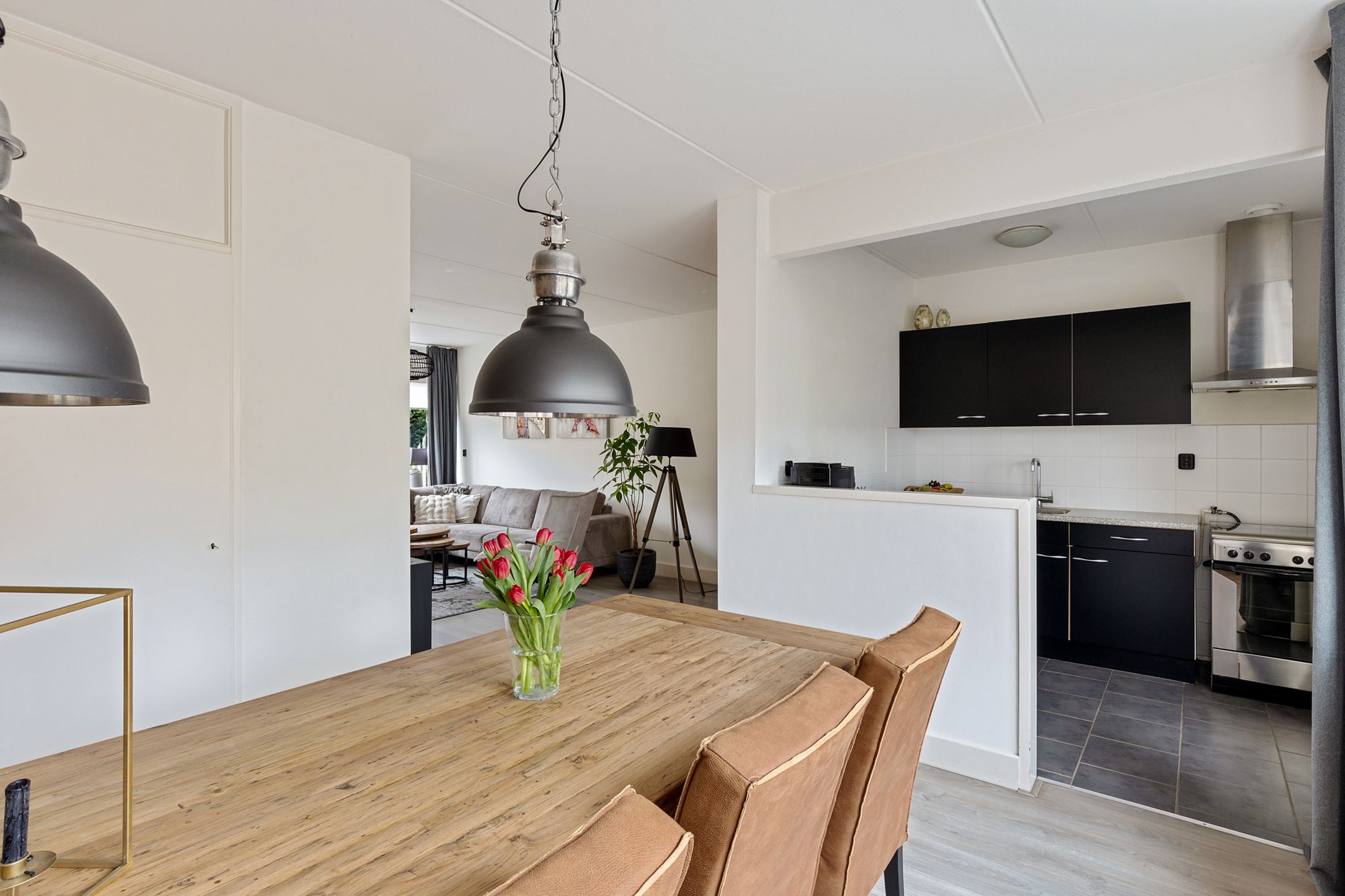 Foto 12 van Meester Zuidemastraat 13