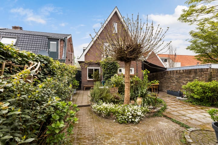 Foto 28 van Willem-Alexanderweg 1