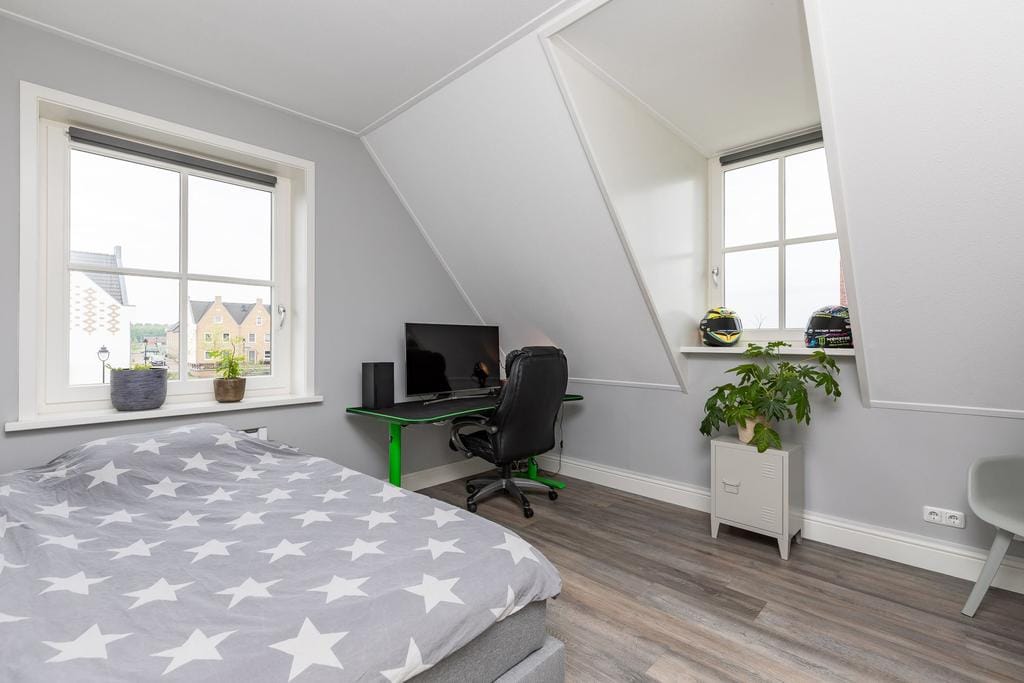 Foto 38 van Nikolaj Basovstraat 15