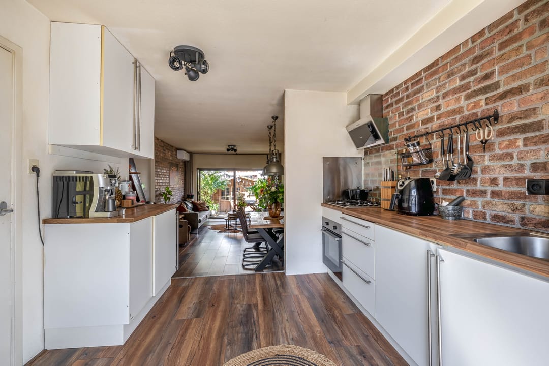 Photo 8 of Bilderdijkstraat 12