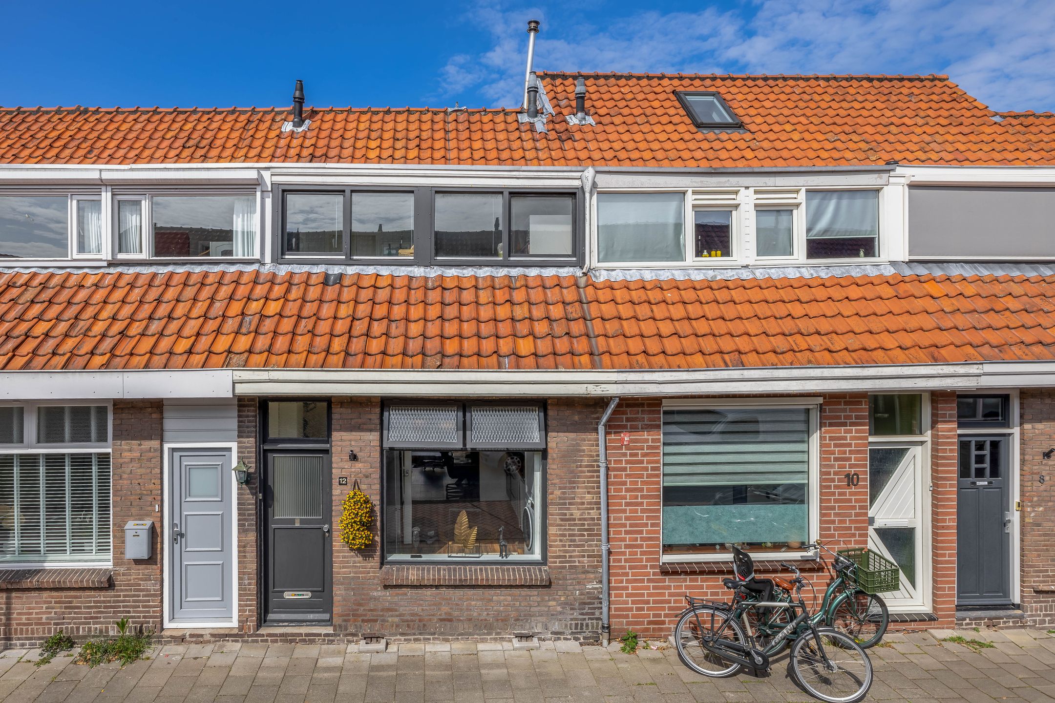 Photo 12 of Bilderdijkstraat 12