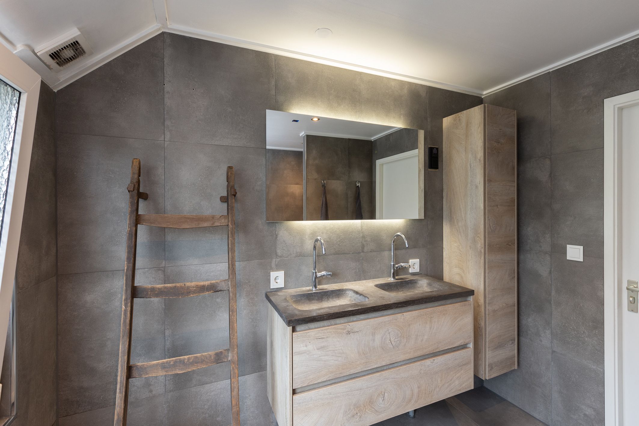 Photo 24 of Ruurloseweg 16