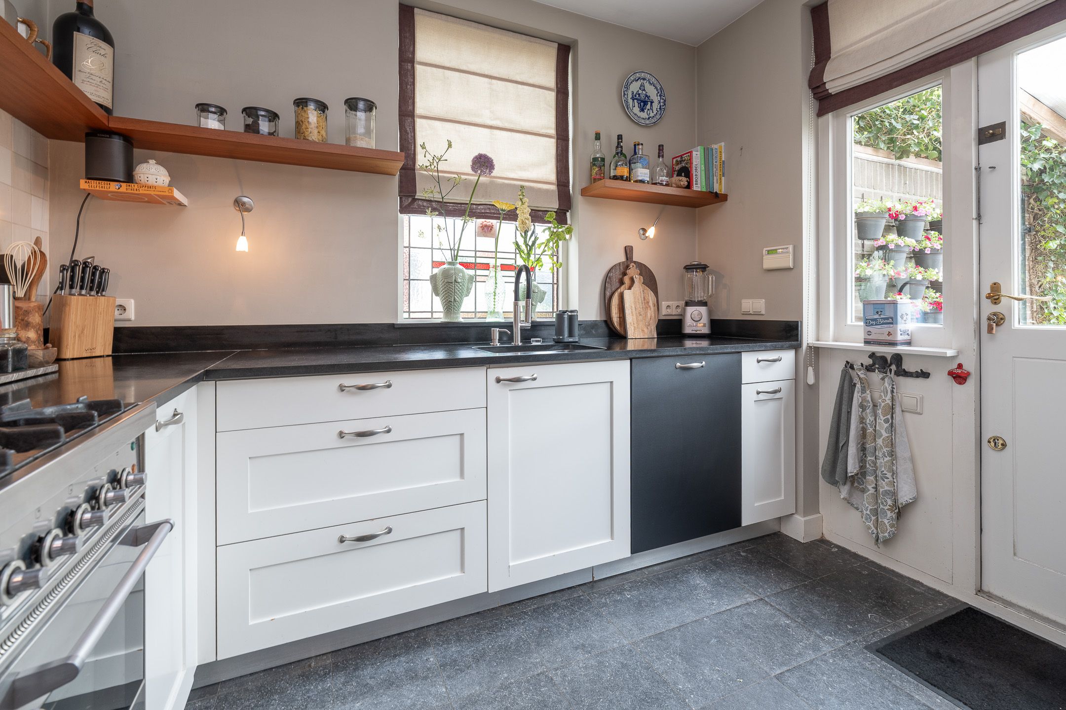 Foto 15 van Constantijn Huijgenslaan 4-A