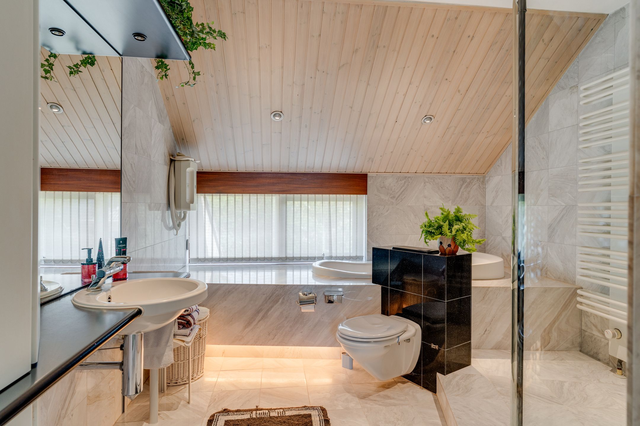 Foto 33 van Oud-Loosdrechtsedijk 114-B