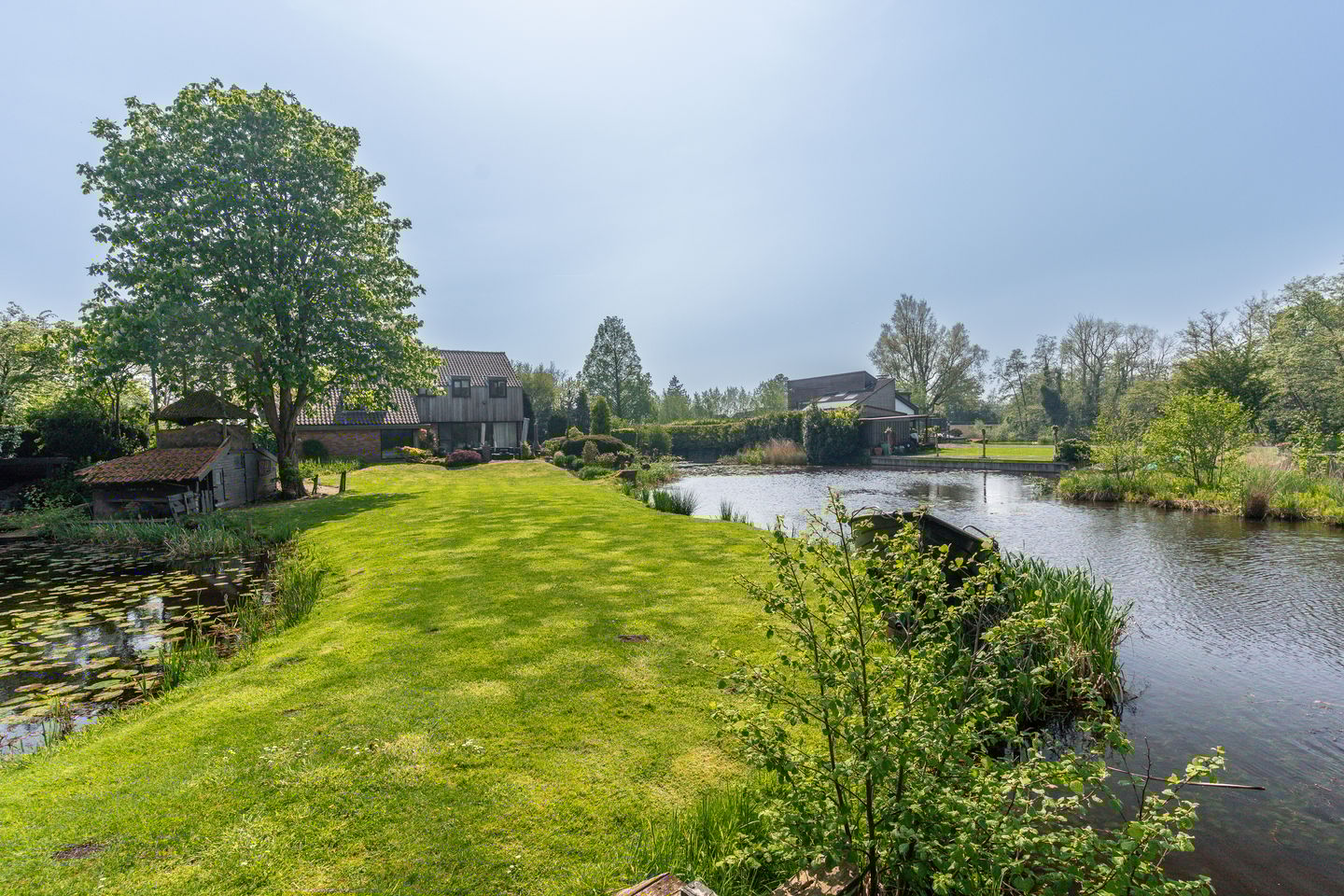 Foto 40 van Oud-Loosdrechtsedijk 114-B