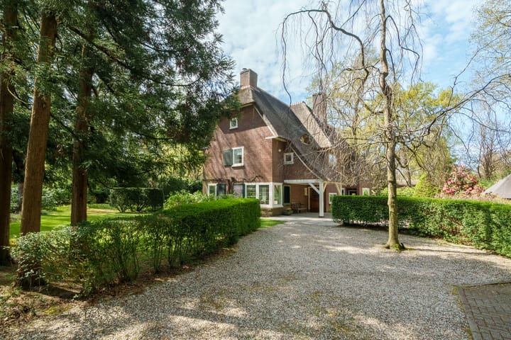 Koopwoningen - huizen te koop in [Funda]