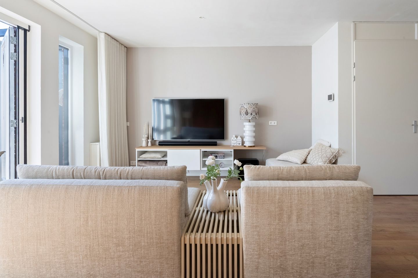 Photo 14 of Van Galenstraat 133