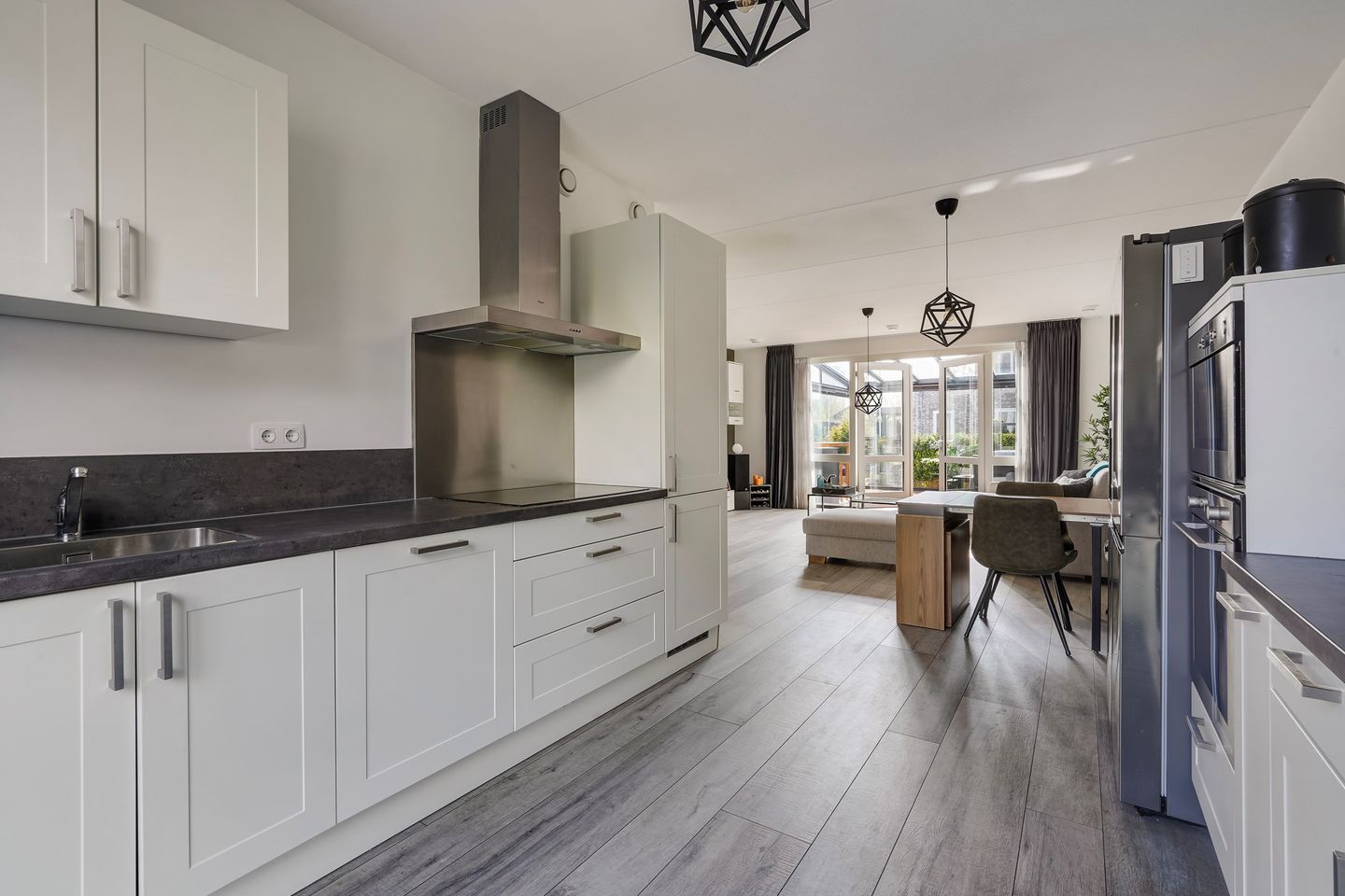 Foto 4 van Menagerie 20