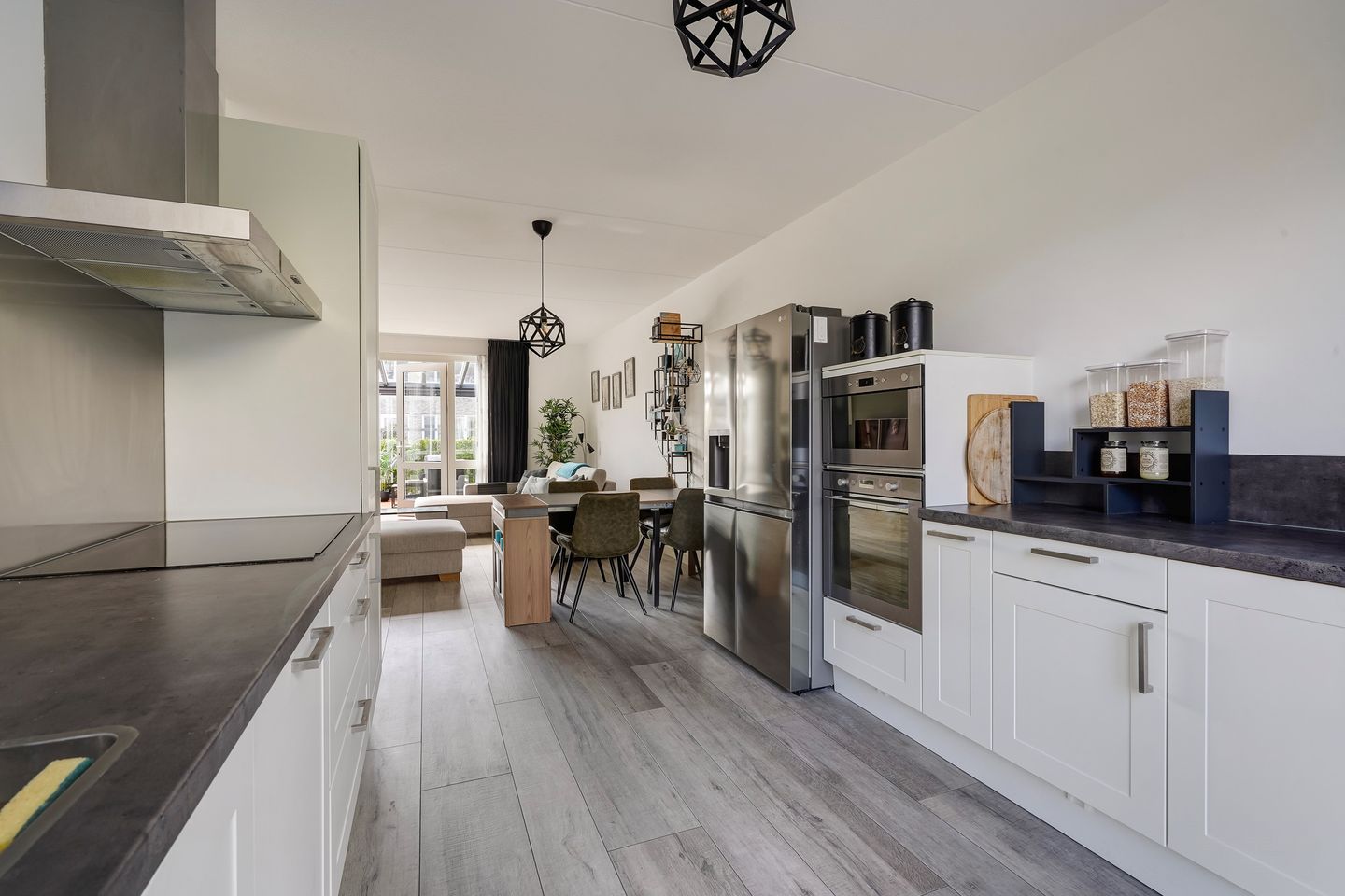 Foto 20 van Menagerie 20