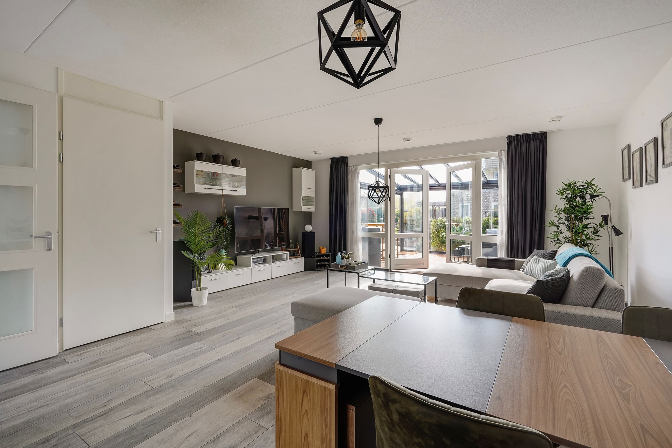 Foto 21 van Menagerie 20