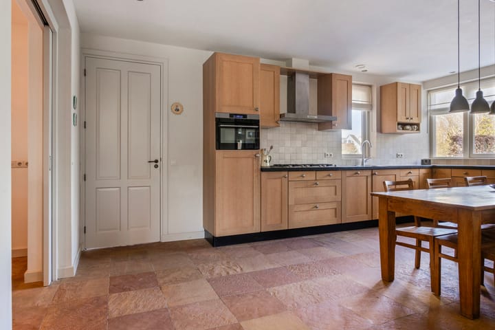 Photo 10 of De Streepen 36