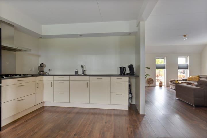 Photo 35 of Hoofdweg West 43