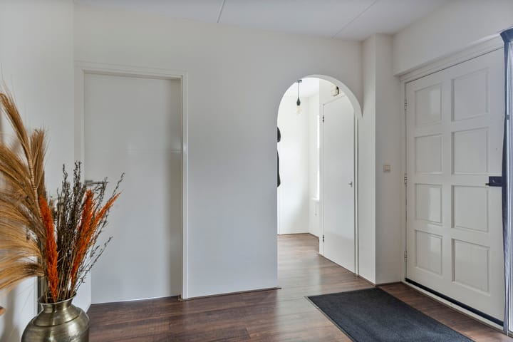 Photo 37 of Hoofdweg West 43