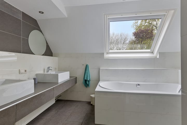 Photo 48 of Hoofdweg West 43