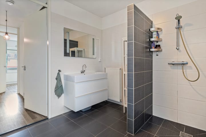 Foto 25 van Benthuislaan 72