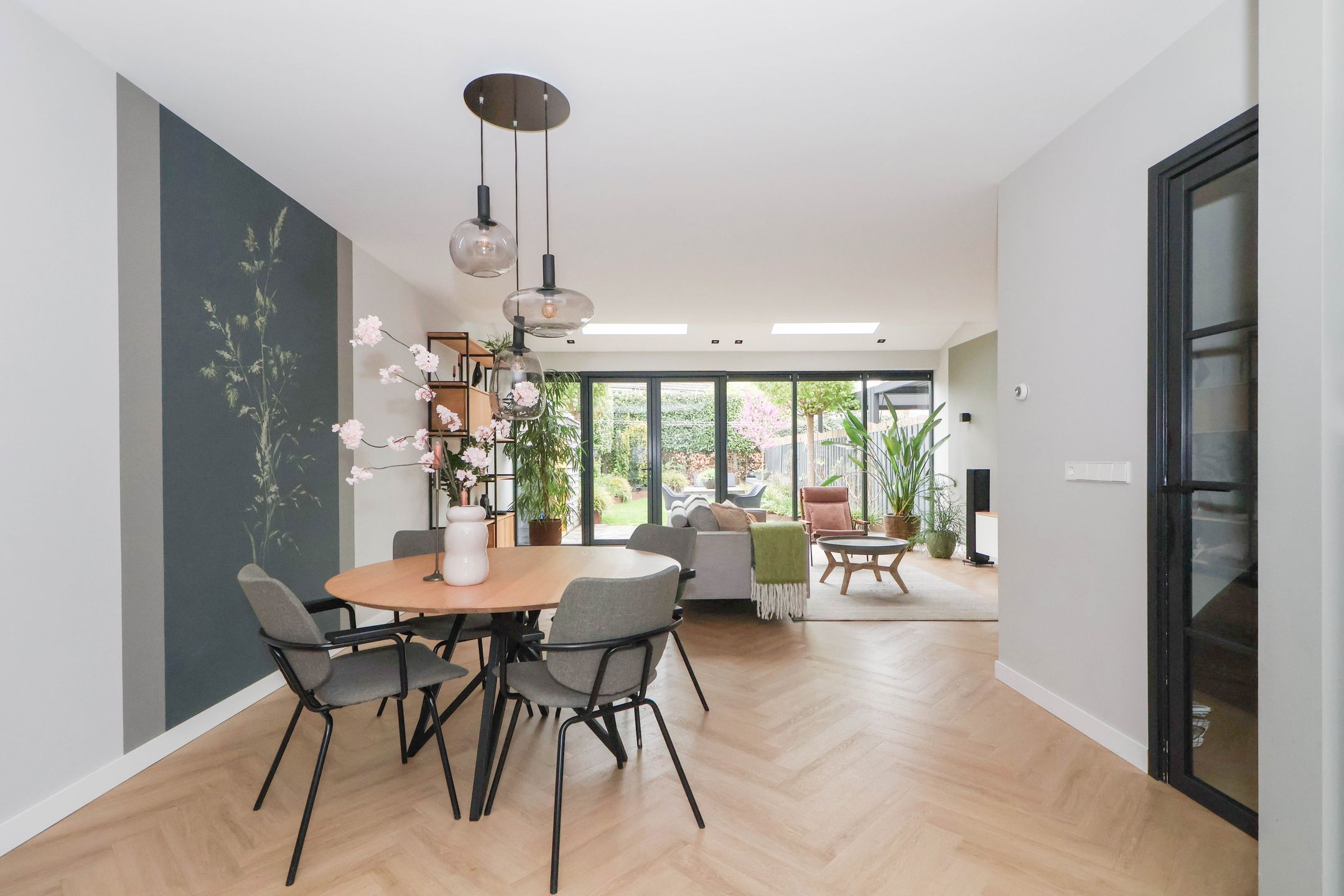 Photo 3 of Meerkoet 25