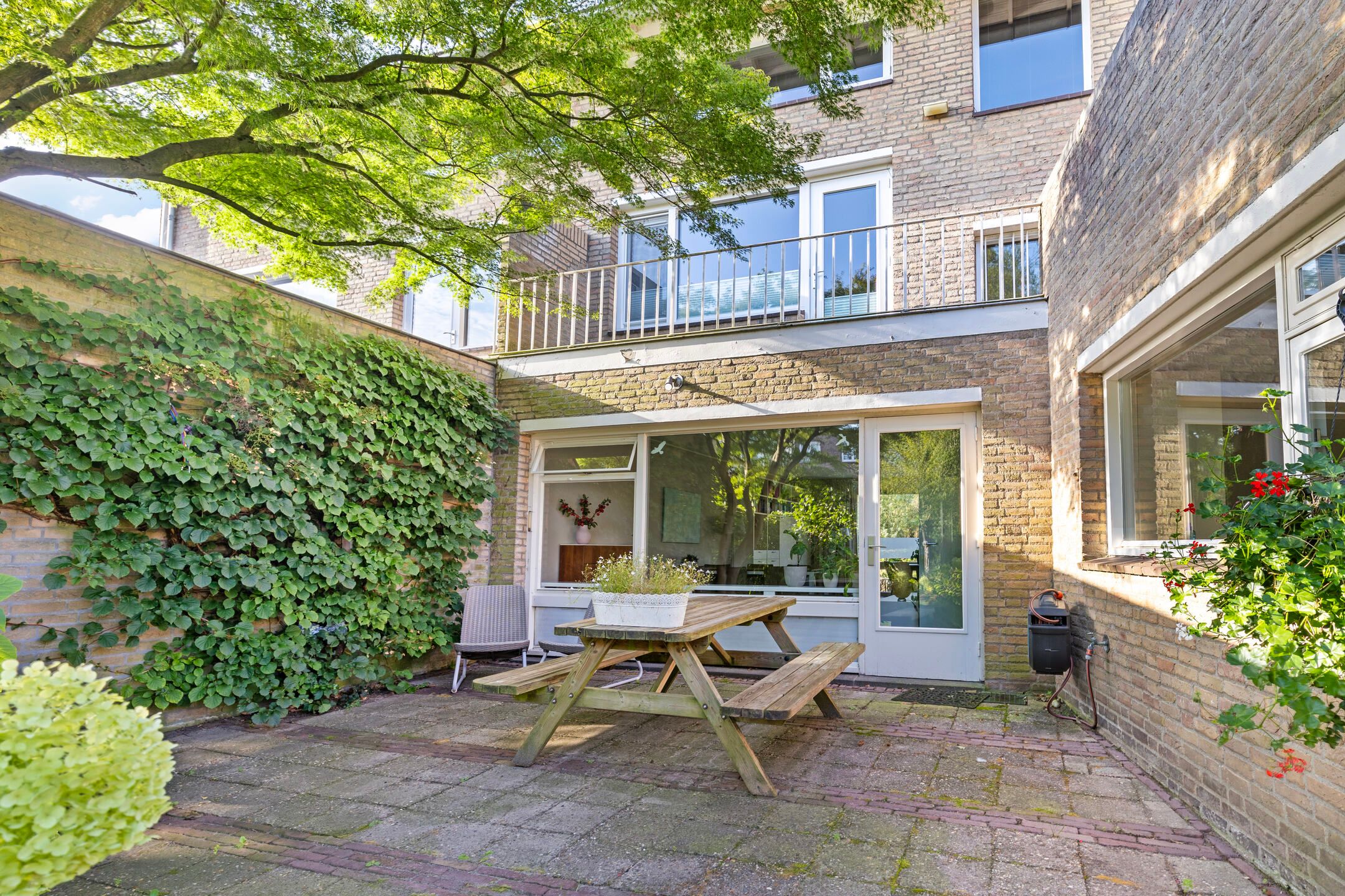 Photo 36 of van Meursstraat 9