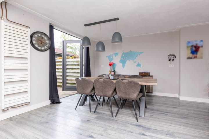 Foto 10 van Dr. Lovinkstraat 21