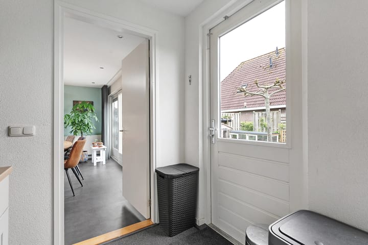 Photo 18 of Barend Loosweg 35