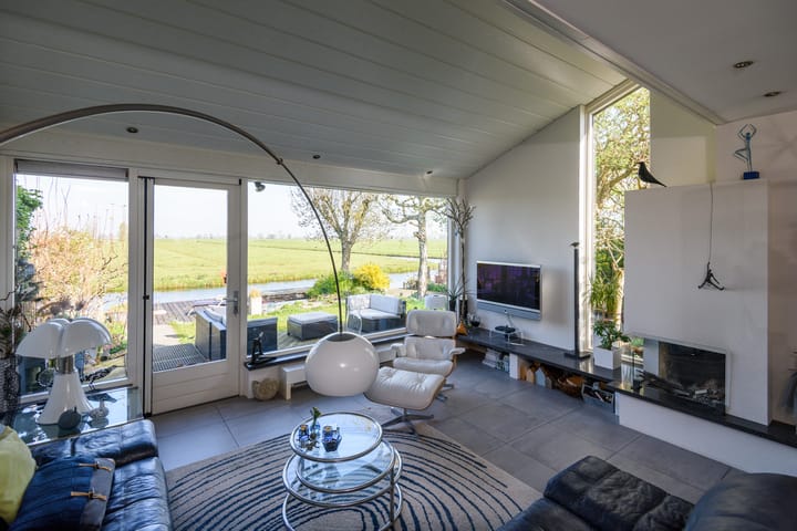 Foto 14 van van Assendelftstraat 10