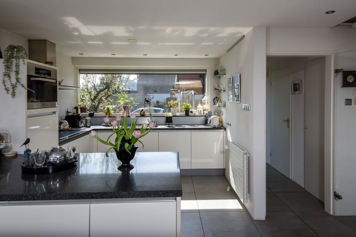 Photo 19 of van Assendelftstraat 10