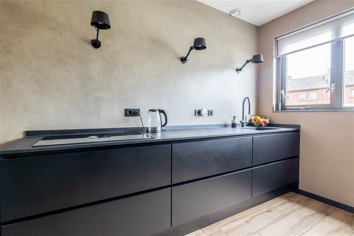 Foto 14 van Meezenbroekstraat 33