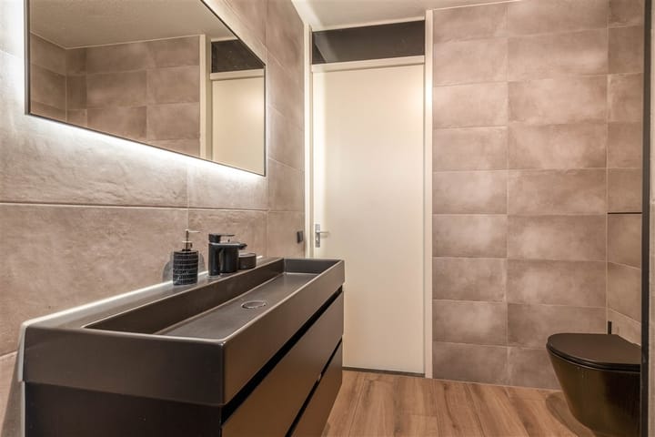 Foto 26 van Meezenbroekstraat 33