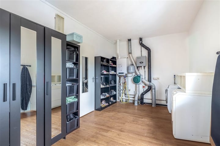 Foto 34 van Meezenbroekstraat 33