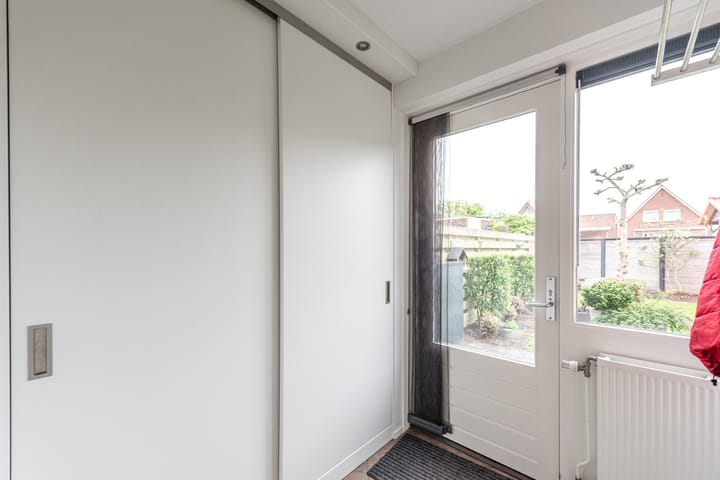 Photo 14 of Hortensiastraat 38