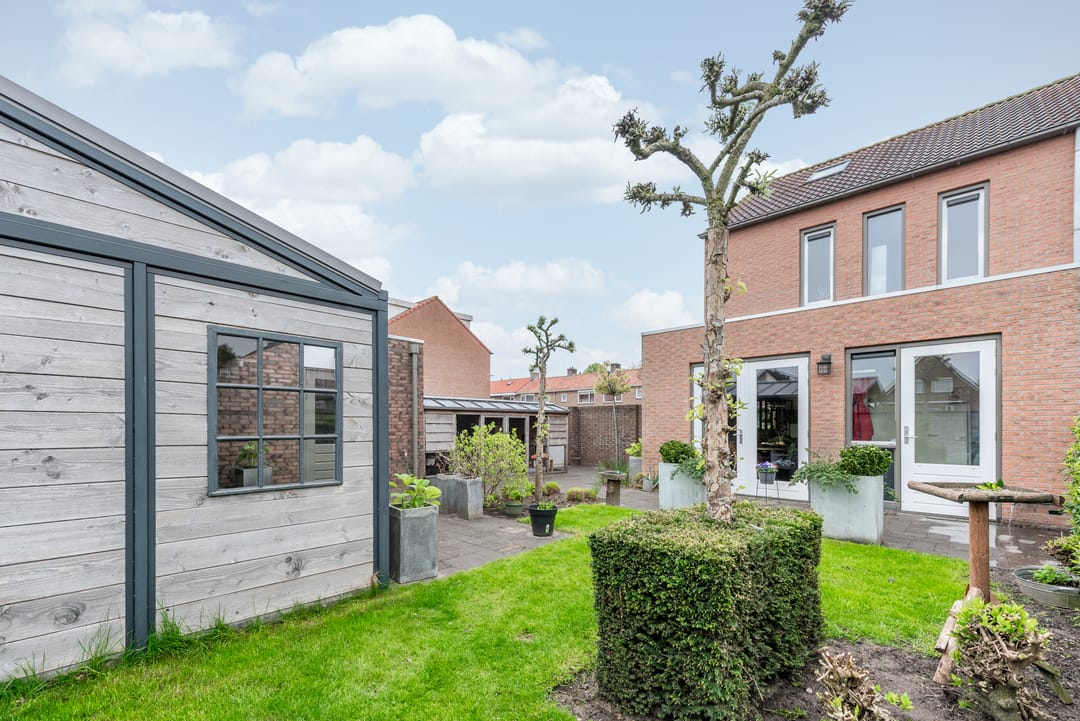 Photo 28 of Hortensiastraat 38