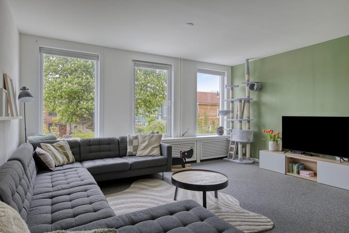 Photo 3 of Zoom 17 9