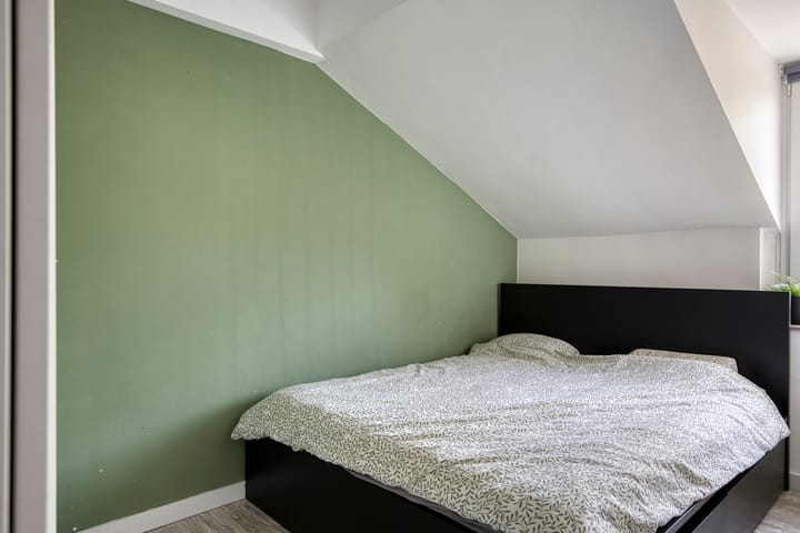 Photo 18 of Zoom 17 9