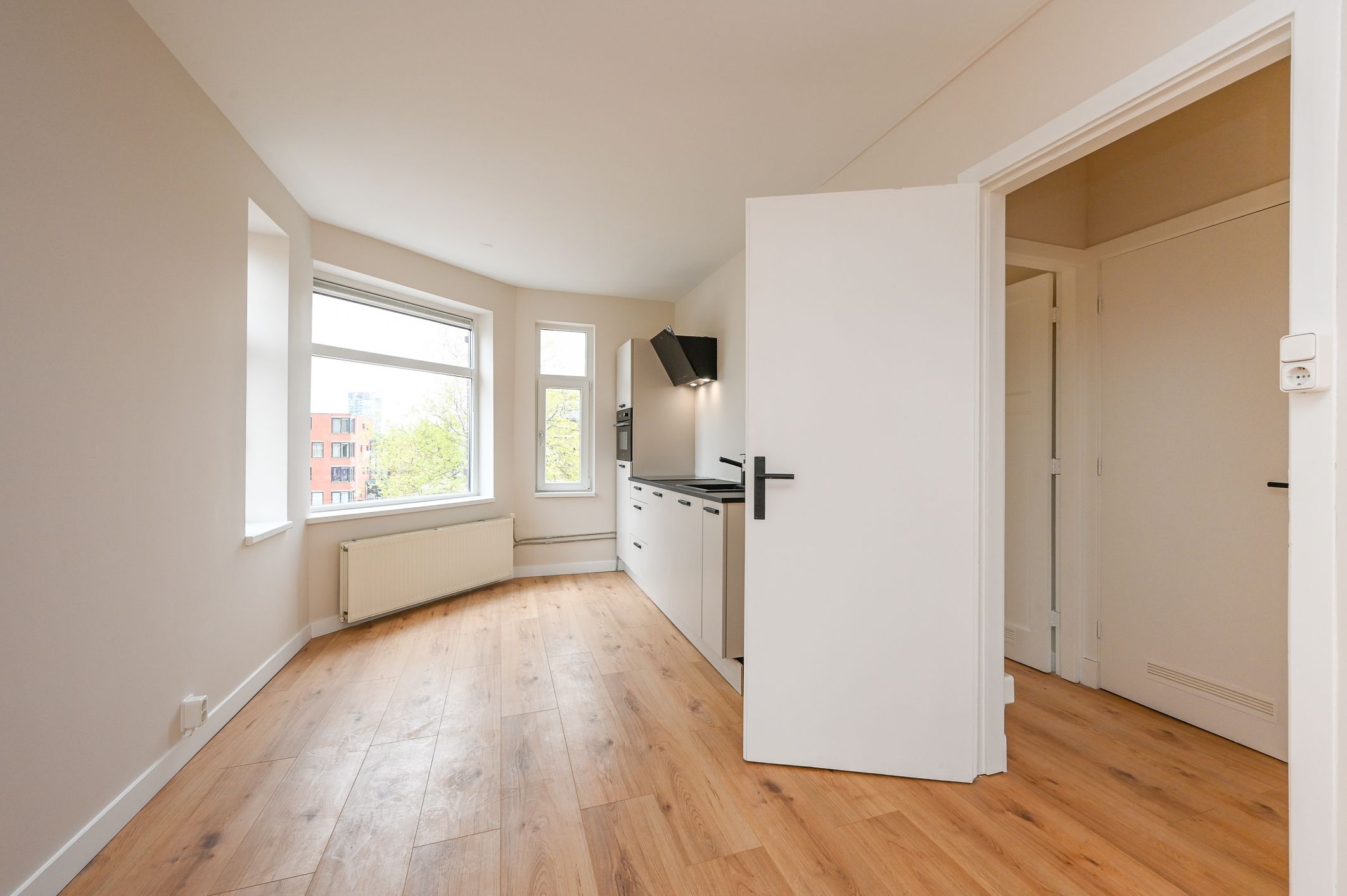 Foto 6 van Ledeganckplein 29