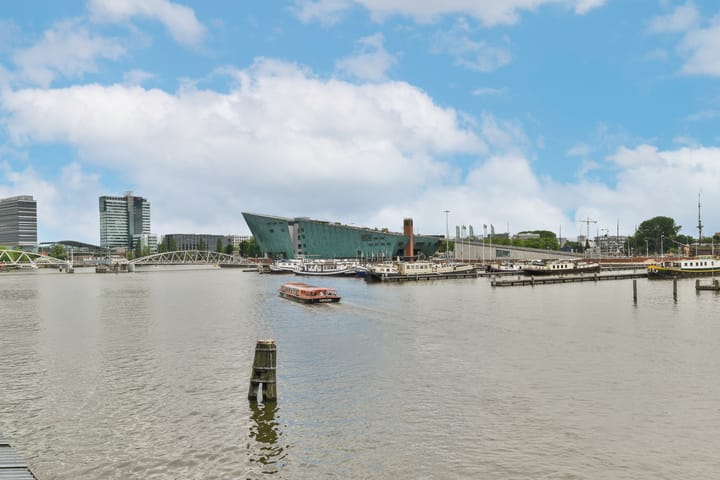 Photo 21 of Valkenburgerstraat 150-4