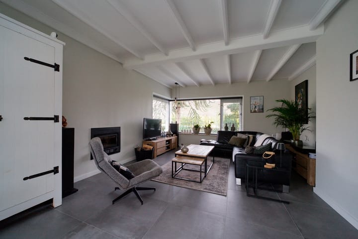 Foto 13 van van Kloosterweg 17