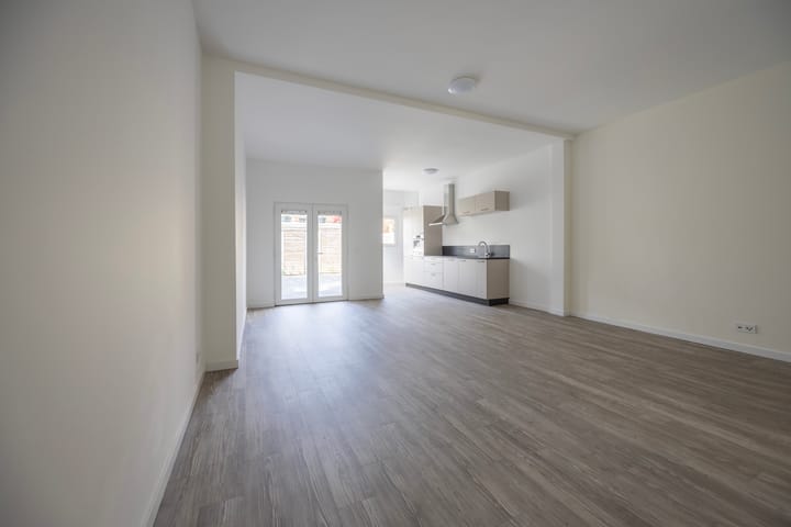 Foto 5 van Decimastraat 10