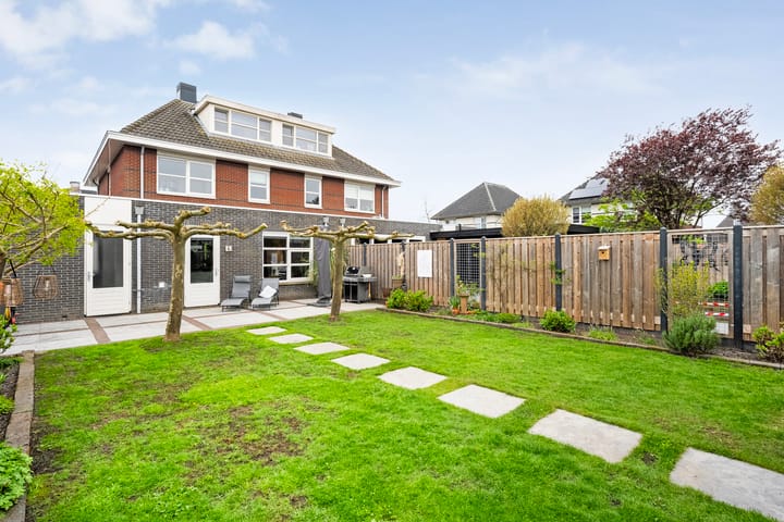 Foto 3 van Voltelenstraat 3