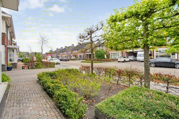 Foto 8 van Voltelenstraat 3