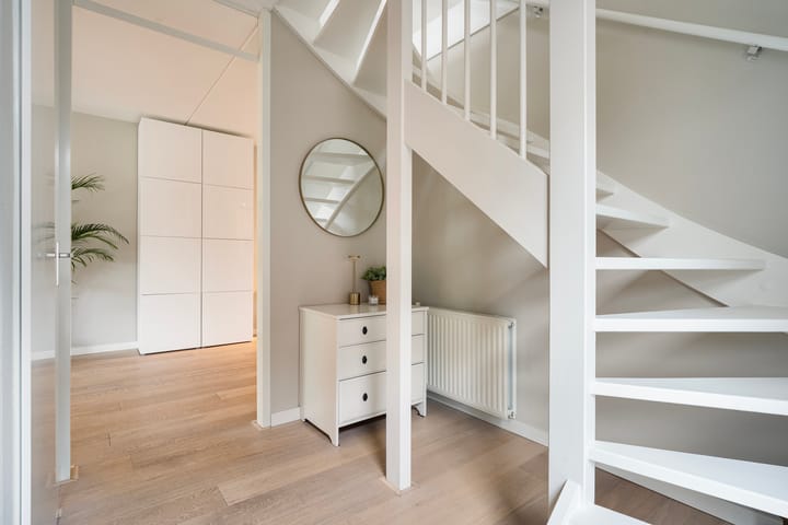 Foto 10 van Voltelenstraat 3