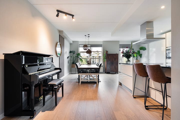 Foto 18 van Voltelenstraat 3