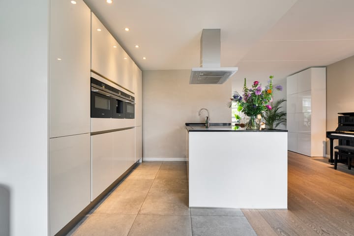 Foto 23 van Voltelenstraat 3