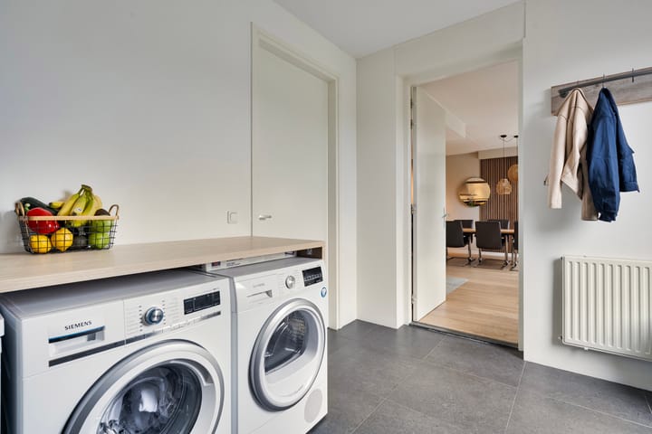 Foto 27 van Voltelenstraat 3