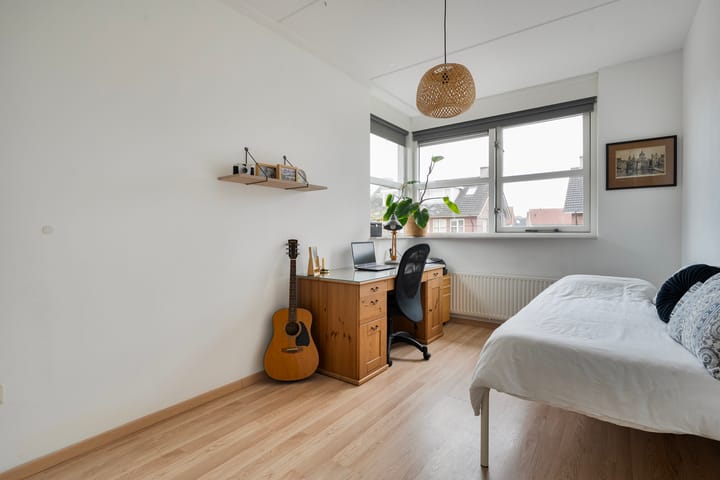 Foto 36 van Voltelenstraat 3