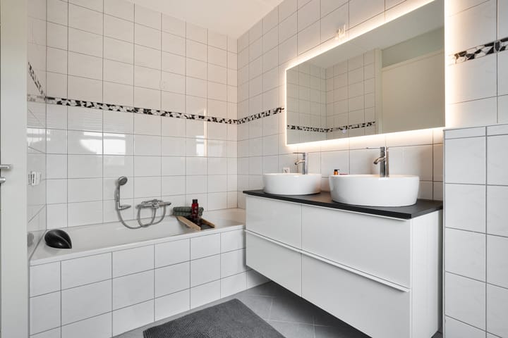 Foto 41 van Voltelenstraat 3