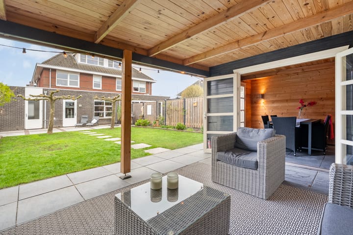 Foto 48 van Voltelenstraat 3